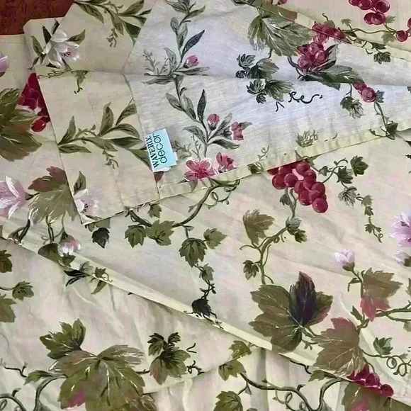 Gorgeous never used Waverly curtains and valances set. Farmhouse perfection 🍇 - Picture 2 of 2